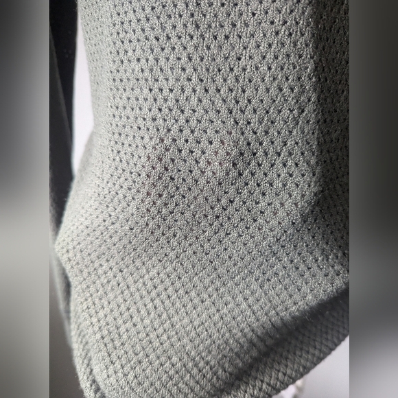 Sweet Romeo Olive Green Woven Long Sleeve Crew Neck Blouse - Picture 4 of 10